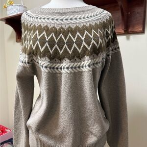 Cozy Patterned Crew Neck Sweater - Brown and Cream
